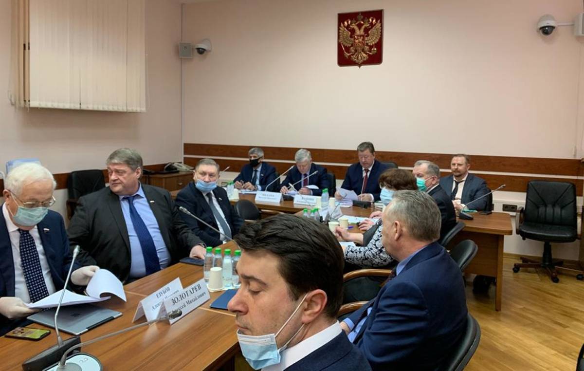 «Нужно принять не формальные, а действительно решающие проблему законы», - Сергей Яхнюк о федеральном законодательстве в сфере оборота земель сельхозназначения