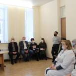 Депутат Госдумы Дмитрий Сазонов разбирается с обращением медиков из Нытвы по отказу им в единовременной страховой выплате, положенной переболевшим COVID-19