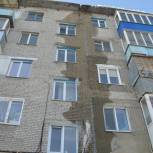 Юрий Зиновьев оценил неудовлетворительное качество очистки от снега крыши дома №6 по улице Толстого