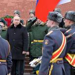 Владимир Путин: Уверен в вас – в солдатах и офицерах России, в том, что вы будете беречь мир и покой наших граждан
