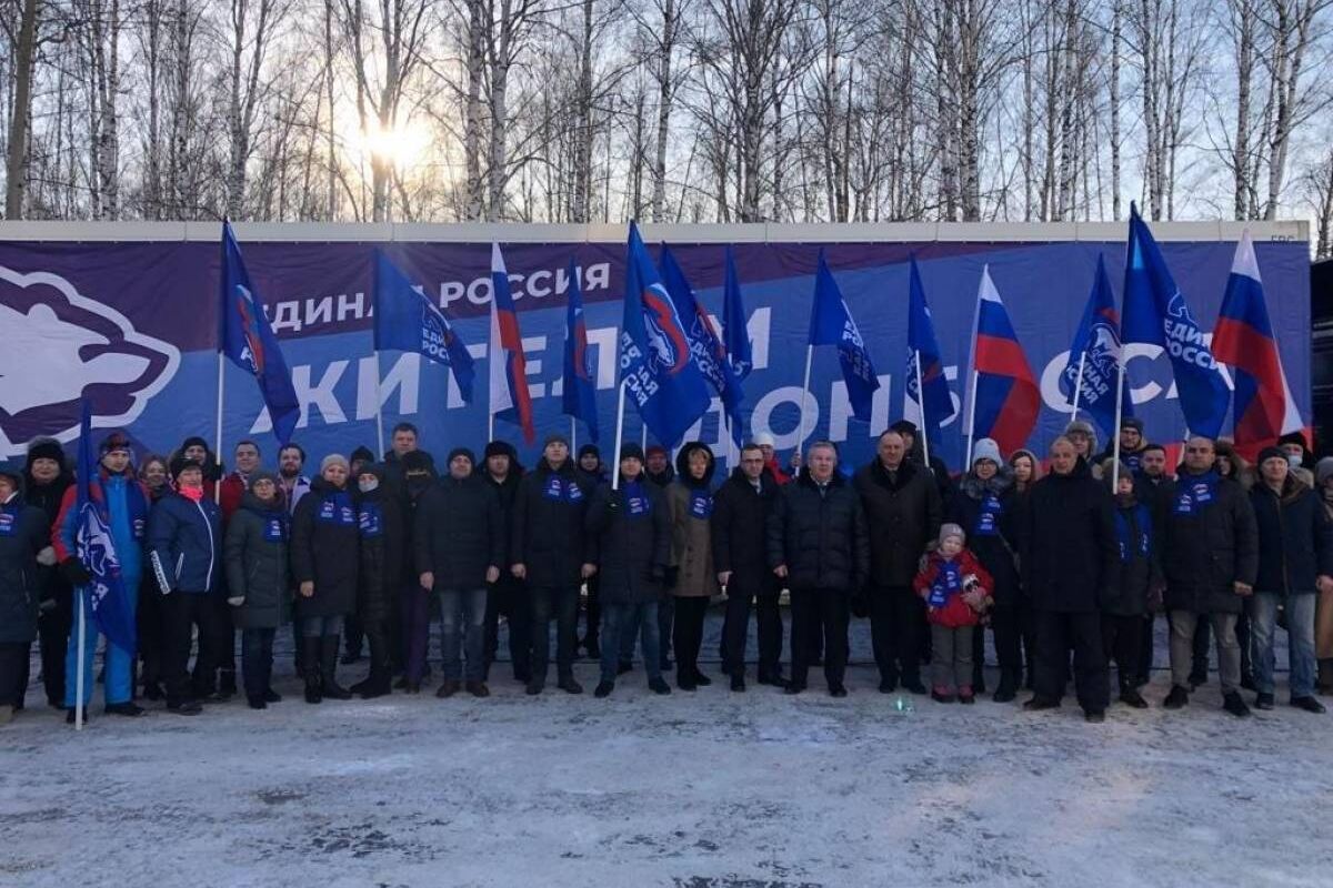 Элитная проститутка из Донецка красиво сосет хуй парня быстро чпокает дамочку в разных позах