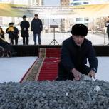 Евгений Куйвашев заложил первый камень монумента в память о жертвах Холокоста в Екатеринбурге
