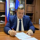 Девять заявителей: депутат Максим Колесников провел дистанционный прием