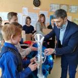 Помещение для клуба, форма юным футболистам и тюбинги для многодетных семей: активисты «Единой России» поддерживают развитие детского спорта