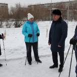 При поддержке Секретаря Верх-Исетского местного отделения Сергея Мелехина начались занятия в группе скандинавской ходьбы