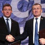 «Единая Россия» и «Единая Осетия» подписали соглашение о сотрудничестве