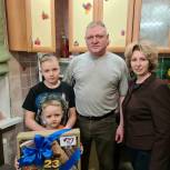 «Единая Россия» уделяет особое внимание семьям с детьми, где папа - единственный родитель