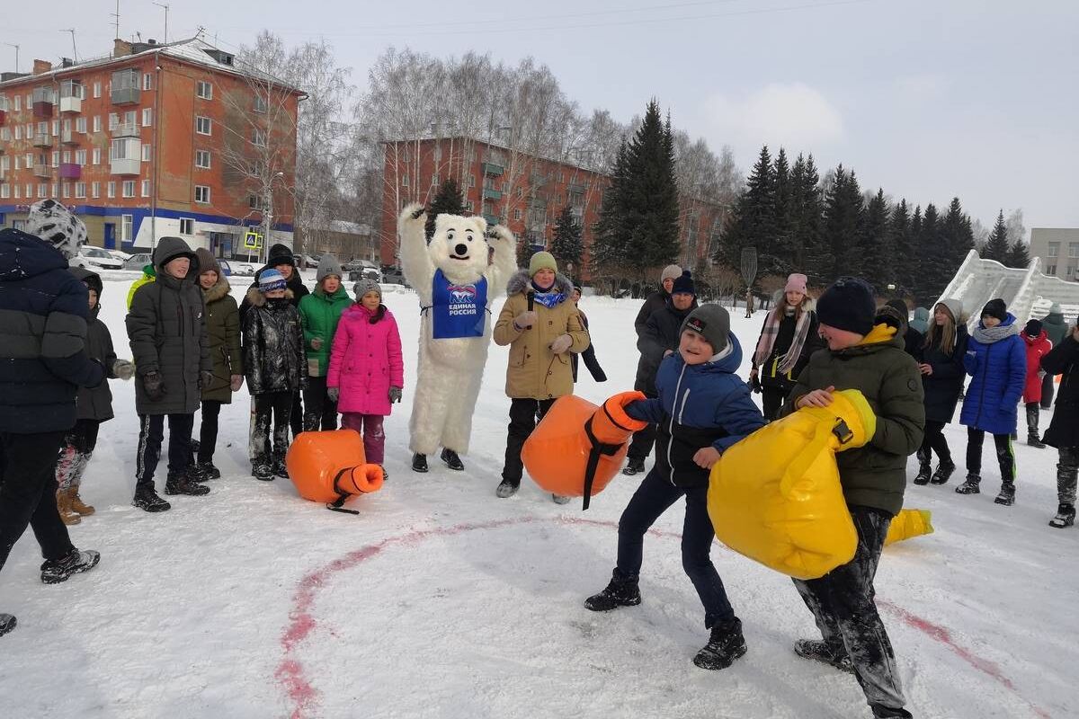 В Осинниках прошли «Зимние забавы»