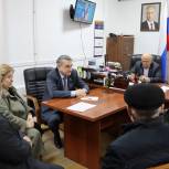 Ильяс Мамаев провел личный прием граждан в городе Буйнакске