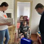 Депутат Госдумы Антон Гетта порадовал маленького ростовчанина и его семью подарками в рамках «Елки желаний»