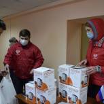 Депутат Госдумы Ризван Курбанов оказал гуманитарную помощь гражданам ДНР и ЛНР