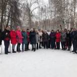 Депутаты-единороссы организовали в Екатеринбурге проект «Спорт для всех: скандинавская ходьба»