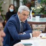 В неделе приемов, посвящённой социальным вопросам, которую организовала партия «Единая Россия» по всей стране, в Астрахани приняли участие более 250 человек