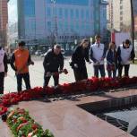 Кубанские единороссы возложили цветы к Вечному огню