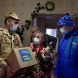 В Башкортостане в рамках акции «Десант помощи» единоросы оказали продуктовую помощь родителям погибших воинов-интернационалистов