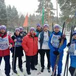 В Златоусте «Единая Россия» вышла на «Лыжню России», чтобы поддержать олимпийцев