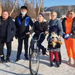 Эльвира Аиткулова передала мальчику из Белебея адаптивный велосипед для прогулок