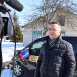 Эдуард Дюмин помогает врачам Поныровского района