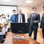 «Единая Россия» передала новые компьютеры в Щёлковскую областную больницу