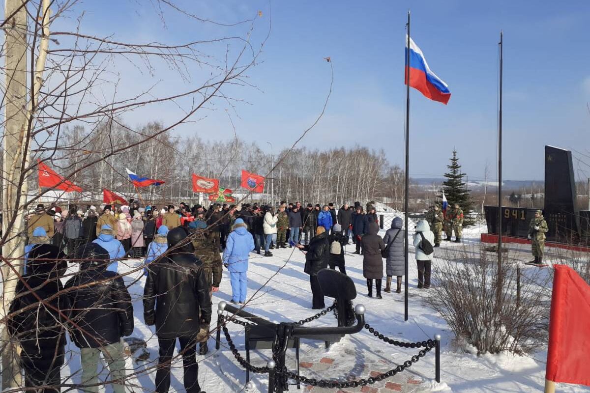 В селе Калинино Малмыжского района зажгли Вечный огонь