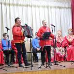 Лавровский хор русской песни обновит сценические костюмы  благодаря партийному проекту