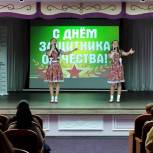 В Новосибирской области «Единая Россия» поздравила семьи бойцов СВО с Днём защитника Отечества