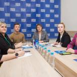 В Кузбассе более 200 школ присоединились к акциям «Единой России»