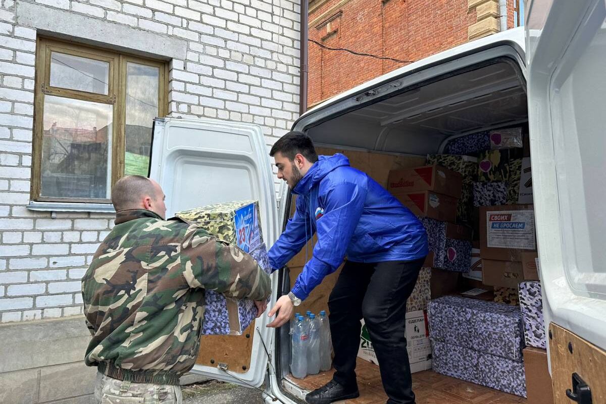 Автомобили, генераторы, посылки из дома: «Единая Россия» доставила  очередную партию груза на фронт