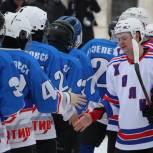 Спортсмены и любители Нязепетровского района присоединились к «Лыжне России» и соревнованиям по хоккею