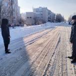 В Советском «Партийный десант» проверяет качество уборки снега