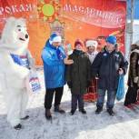 Прокопьевские единороссы поздравили горожан с Масленицей