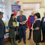 Щёлковская «Единая Россия» открыла стеллаж для сбора книг во Фряново