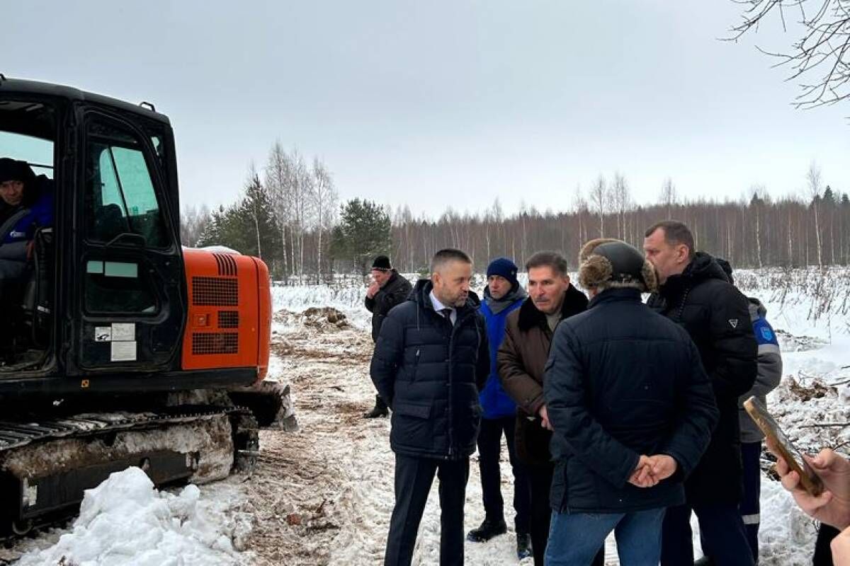 Сергей Деменков и Алексей Исаков осуществили выезд в Красносельский район для решения вопросов по социальной догазификации