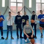 Активисты МГЕР провели тренировку по баскетболу для учащихся школы № 54 в Ростове