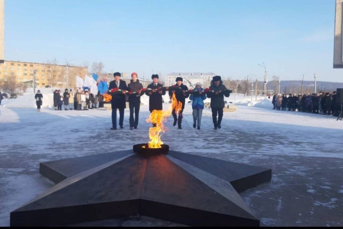 В Братске «Единая Россия» приняла участие в проведении митинга, посвящённого 80-й годовщине Сталинградской битвы