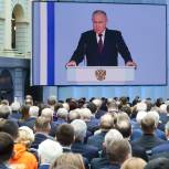 Владимир Путин: Считаю необходимым установить для всех участников СВО, в том числе добровольцев, регулярный отпуск не менее 14 дней