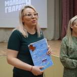Единороссы продолжают принимать вязаные вещи и письма для участников СВО