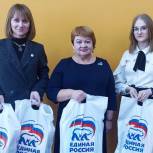 Сторонники партии «Единая Россия» поддержали добровольческую акцию