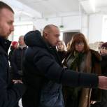 Единороссы Солнечногорска провели мониторинг ремонта лицея