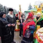 При участии «Единой России» в Батайске состоялось празднование Масленицы
