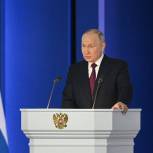 Владимир Путин: Все молитвы на разных языках — за Победу, за боевых товарищей, за Родину. Правда — за нами