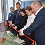 В Шумерле открыли «Парту героя» в память о погибшем участнике СВО Алексее Бардине