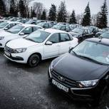 В Липецкой области при поддержке «Единой России» медики получили ключи от новых автомобилей