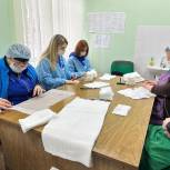 В больницах ЛДНР начали работу 200 волонтёров «Молодой Гвардии Единой России»