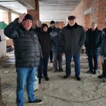 Председатель Тамбовской областной Думы Евгений Матушкин проинспектировал ход ремонта школы в селе Старое Хмелевое