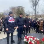 В Дагестане «Единая Россия» отдала дань памяти воинам-интернационалистам