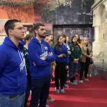 Активисты МГЕР Ростова почтили память участников подпольной комсомольской организации «Молодая Гвардия» в ЛНР