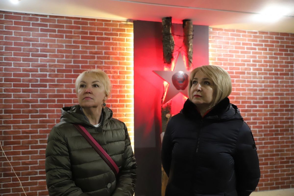 Депутаты парламента посетили Зал воинской славы в Ильинском
