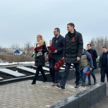 В Луганске почтили память погибших в боях за освобождение города в годы Великой Отечественной войны