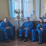 Сергей Мельников поздравил бойцов СВО, которые проходят лечение в госпитале, с Днем защитника Отечества